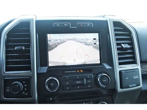 Used 2018 Ford F150 Lariat image 23