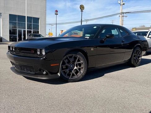Used 2019 Dodge Challenger R/T Scat Pack image 2