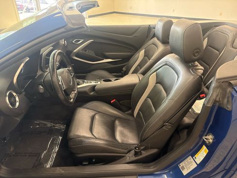 Used 2019 Chevrolet Camaro LT w/ Technology Package RWD image 16
