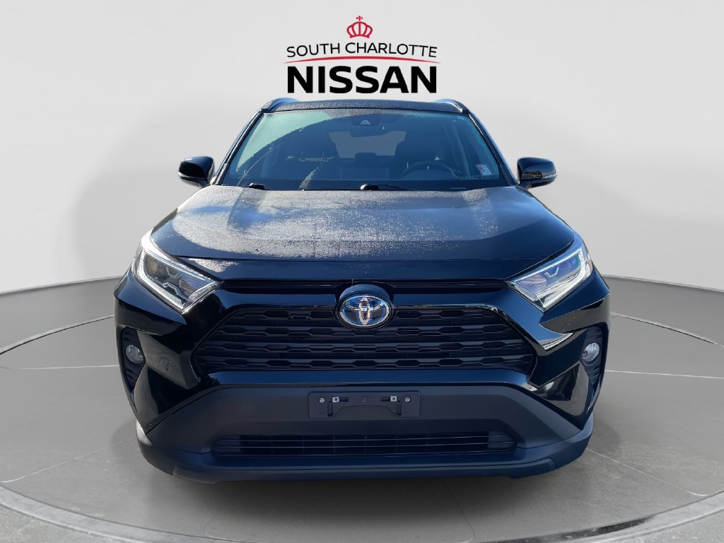 Used 2021 Toyota RAV4 XLE w/ Convenience Package AWD/4WD image 2