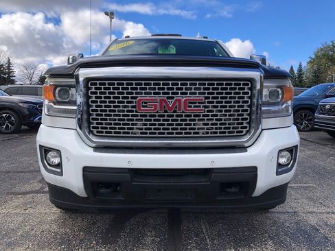 Used 2016 GMC Sierra 2500 Denali w/ Duramax Plus Package image 2