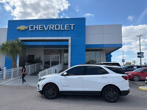 Used 2022 Chevrolet Equinox RS w/ RS Leather Package image 13