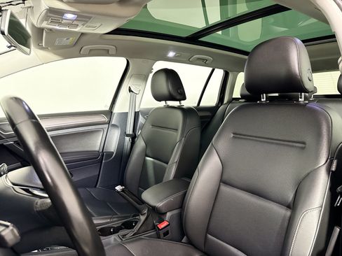 Used 2019 Volkswagen Golf Alltrack S AWD/4WD image 17