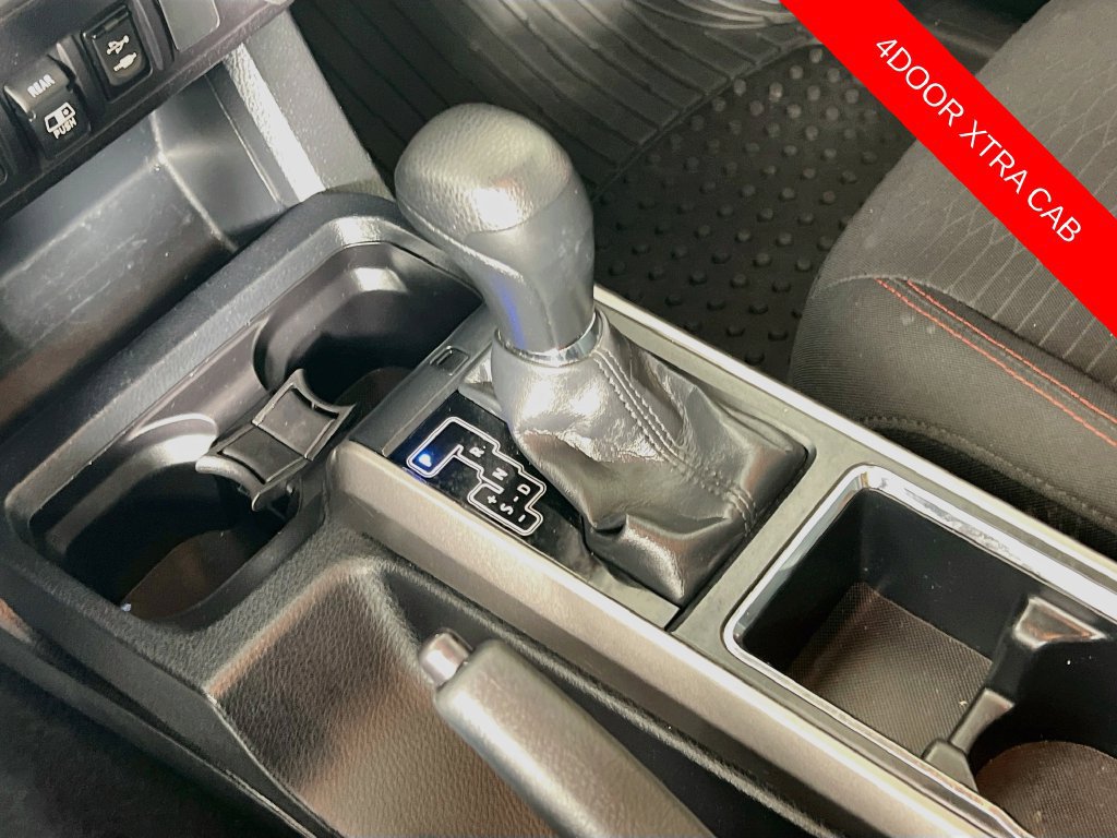Used 2018 Toyota Tacoma SR5 RWD image 16