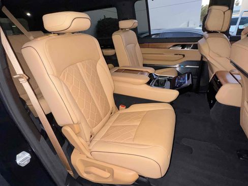 Used 2023 Jeep Grand Wagoneer L Series III image 69