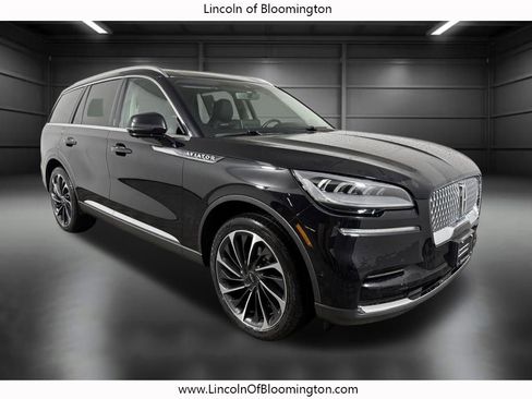 Certified 2022 Lincoln Aviator Reserve w/ Equipment Group 201A AWD/4WD image 11