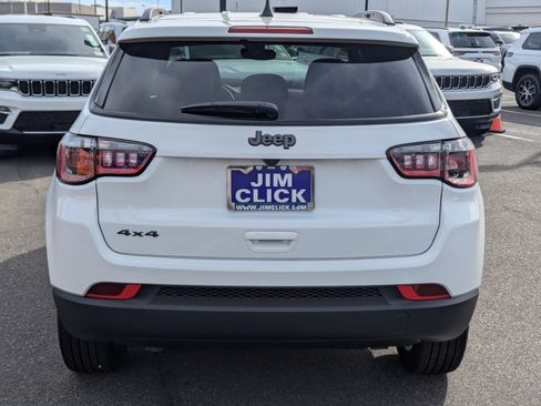 New 2026 Jeep Compass Latitude image 3