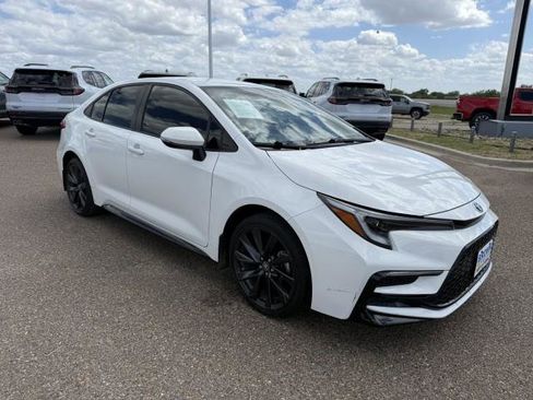 Used 2024 Toyota Corolla SE FWD image 11