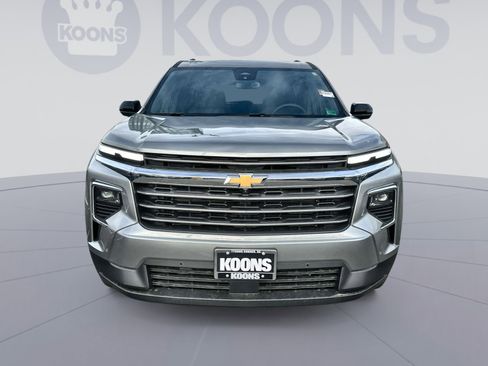 New 2025 Chevrolet Traverse LT w/ Enhanced Driving Package image 11