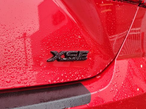 Used 2025 Toyota Camry XSE FWD image 8