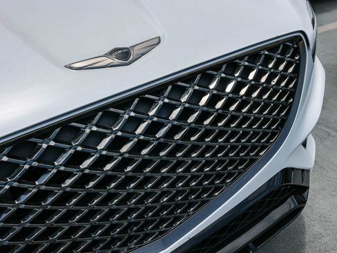Used 2022 Genesis GV70 3.5T Sport AWD/4WD image 11