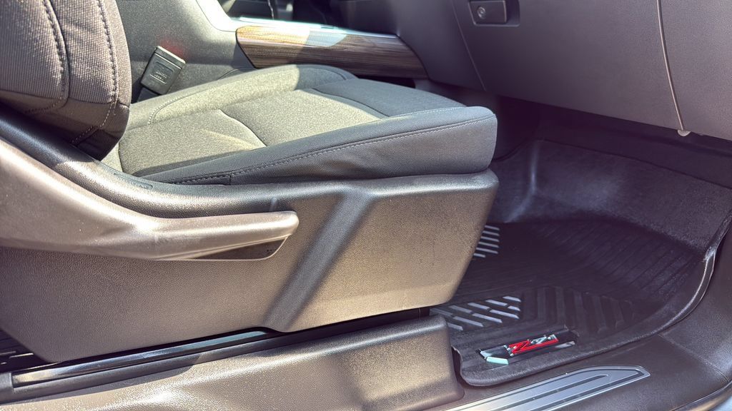 Used 2026 Chevrolet Silverado 1500 LT Trail Boss w/ Convenience Package II AWD/4WD image 28