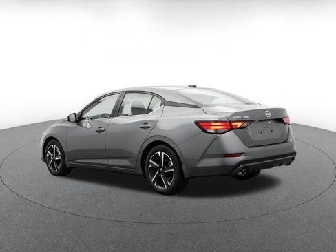 Used 2025 Nissan Sentra SV FWD image 7