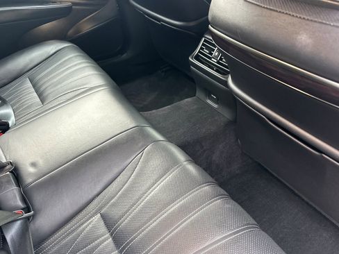 Used 2021 Lexus LS 500 w/ Interior Upgrade Package image 30