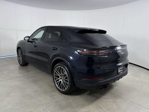 Certified 2023 Porsche Cayenne Platinum Edition AWD/4WD image 3