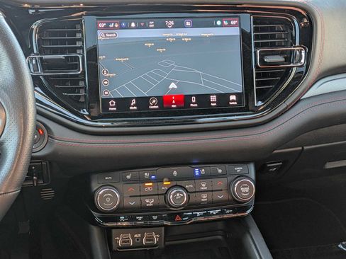 Used 2023 Dodge Durango GT AWD/4WD image 23