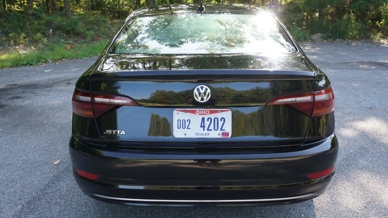 Used 2019 Volkswagen Jetta SE FWD image 4
