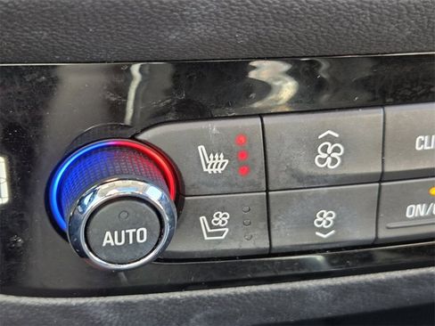 Used 2019 Buick Enclave Avenir w/ Avenir Technology Package image 21