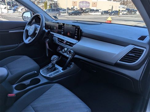 Used 2025 Kia Seltos LX image 23