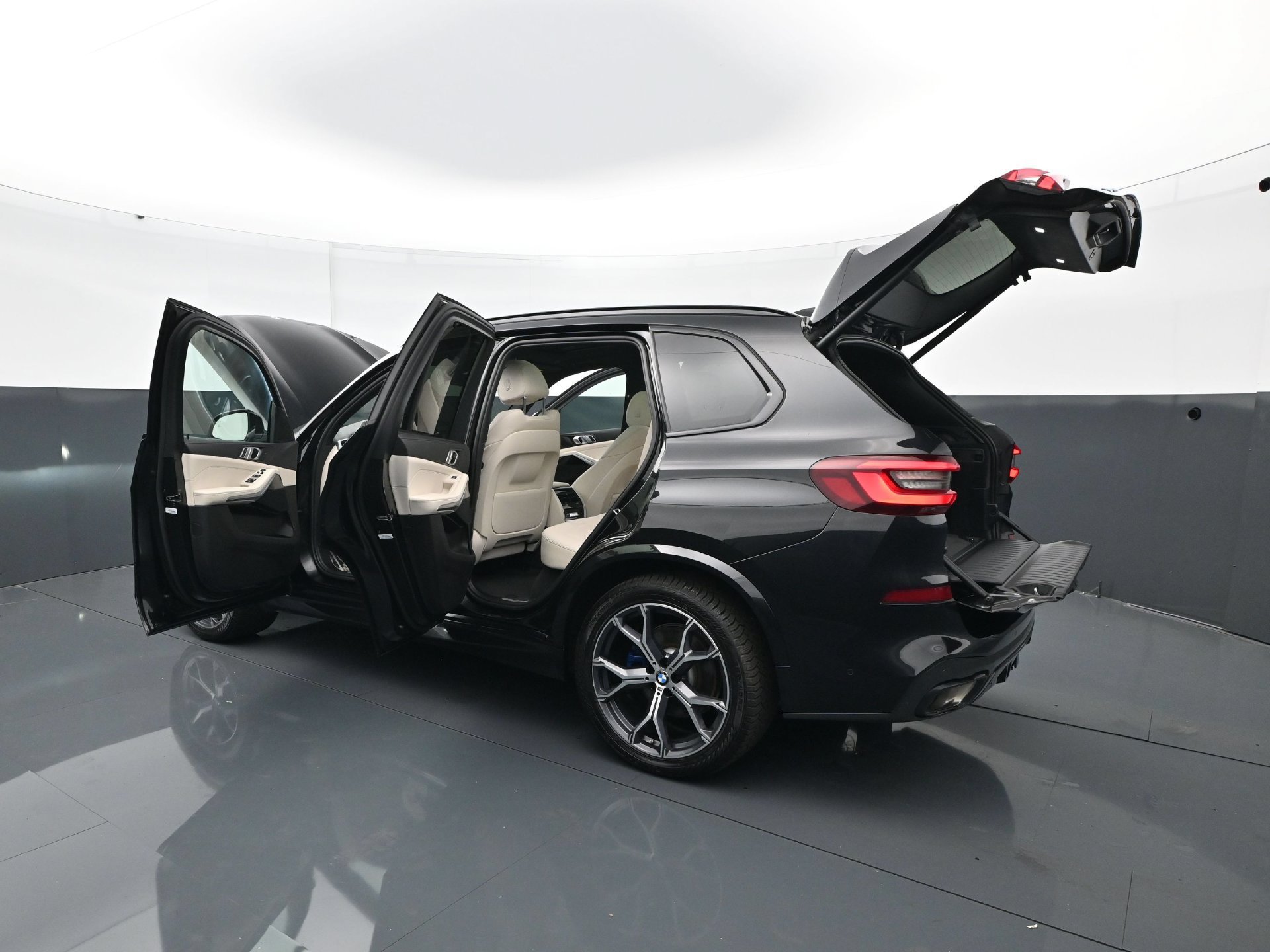 Used 2022 BMW X5 xDrive40i AWD/4WD image 33