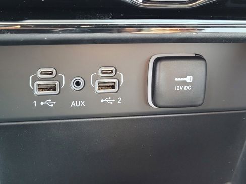New 2026 Jeep Grand Cherokee Limited w/ Limited Altitude Package AWD/4WD image 17