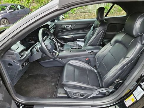 Used 2025 Ford Mustang Premium RWD image 24