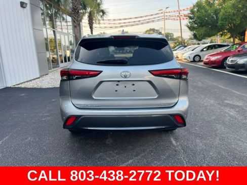 Used 2023 Toyota Highlander Limited FWD image 34