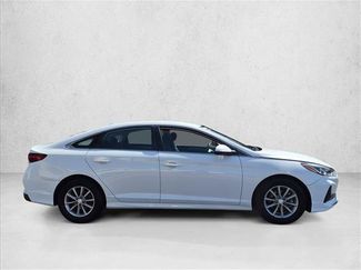 Used 2019 Hyundai Sonata SE FWD video 4