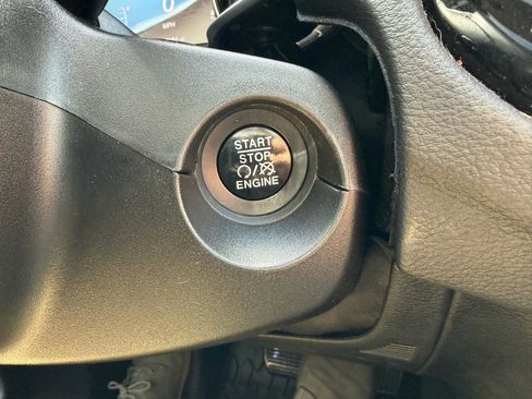 Used 2018 Jeep Compass Limited w/ Navigation Group AWD/4WD image 29