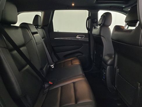 Used 2021 Jeep Grand Cherokee Limited AWD/4WD image 19