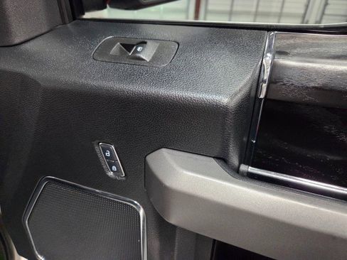 Used 2018 Ford F150 Platinum w/ Equipment Group 701A Luxury image 42