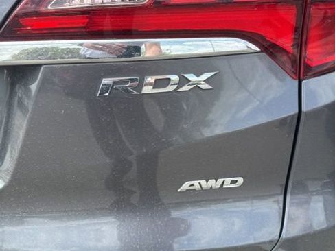 Used 2017 Acura RDX AWD w/ Technology Package image 4