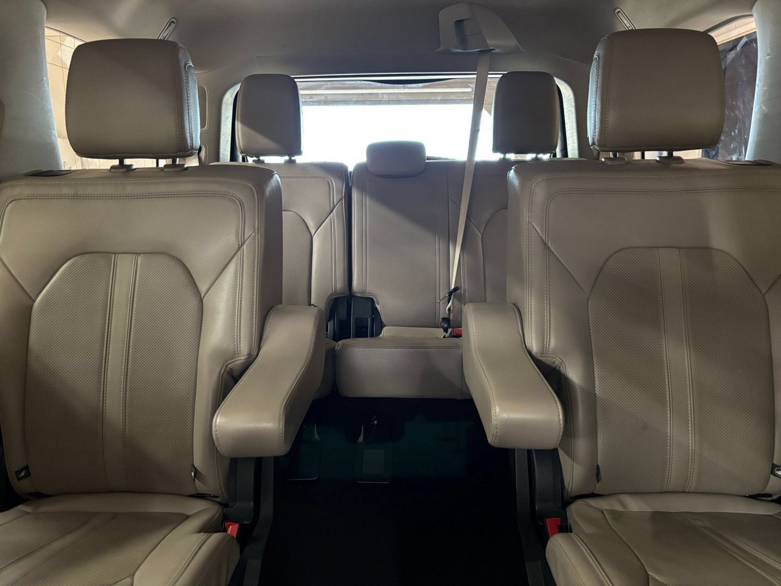 Used 2024 Ford Expedition Limited RWD image 42