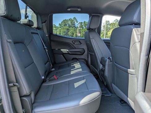 New 2025 Chevrolet Colorado LT w/ LT Convenience Package image 31