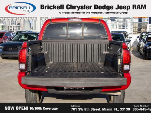 Used 2021 Toyota Tacoma SR w/ SR Convenience Package image 9