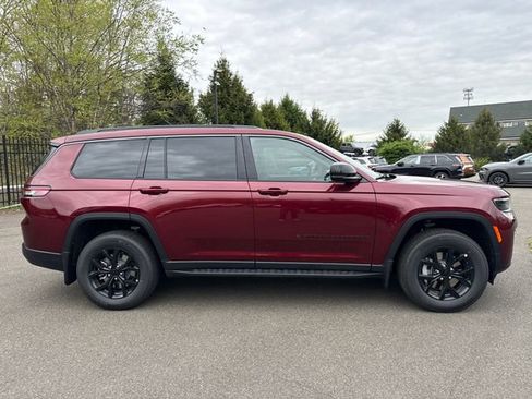 New 2026 Jeep Grand Cherokee L 4WD image 8