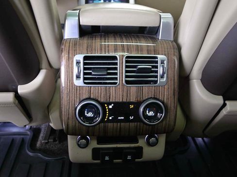 Used 2018 Land Rover Range Rover HSE AWD/4WD image 10