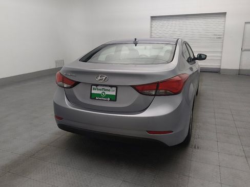 Used 2016 Hyundai Elantra SE w/ Option Group 02 FWD image 7