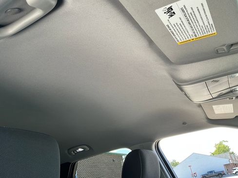 Used 2025 Chevrolet Blazer LT image 20