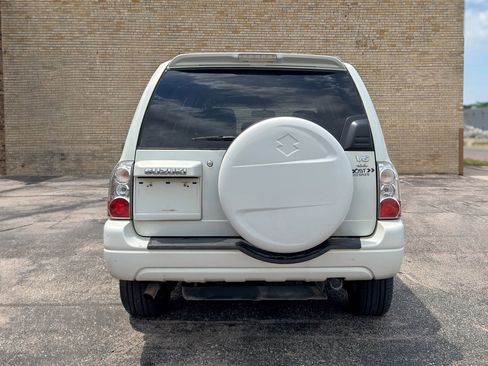 Used 2004 Suzuki XL7 4WD image 6