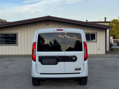 Used 2018 RAM ProMaster City Tradesman SLT FWD image 13