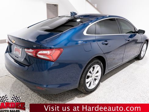 Used 2019 Chevrolet Malibu LT w/ Leather Package FWD image 5