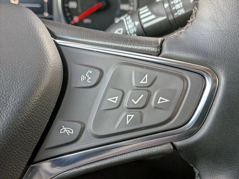 Used 2024 Chevrolet Equinox LT image 15