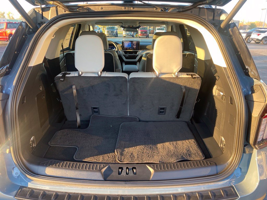Certified 2026 Ford Explorer Active w/ Active Comfort Package AWD/4WD image 53