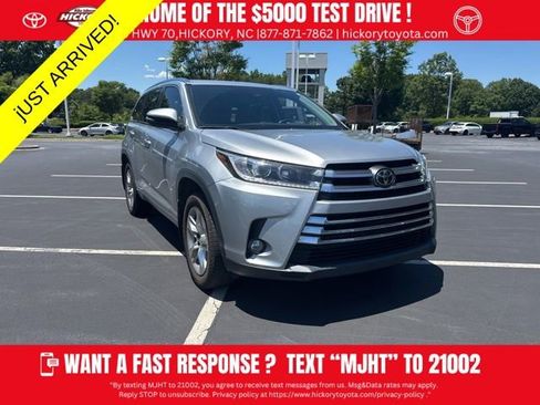 Used 2017 Toyota Highlander Limited AWD/4WD image 1