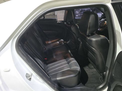 Used 2015 Chrysler 300 S w/ 300S Premium Group image 32