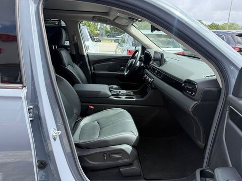 Used 2024 Honda Pilot Elite image 17