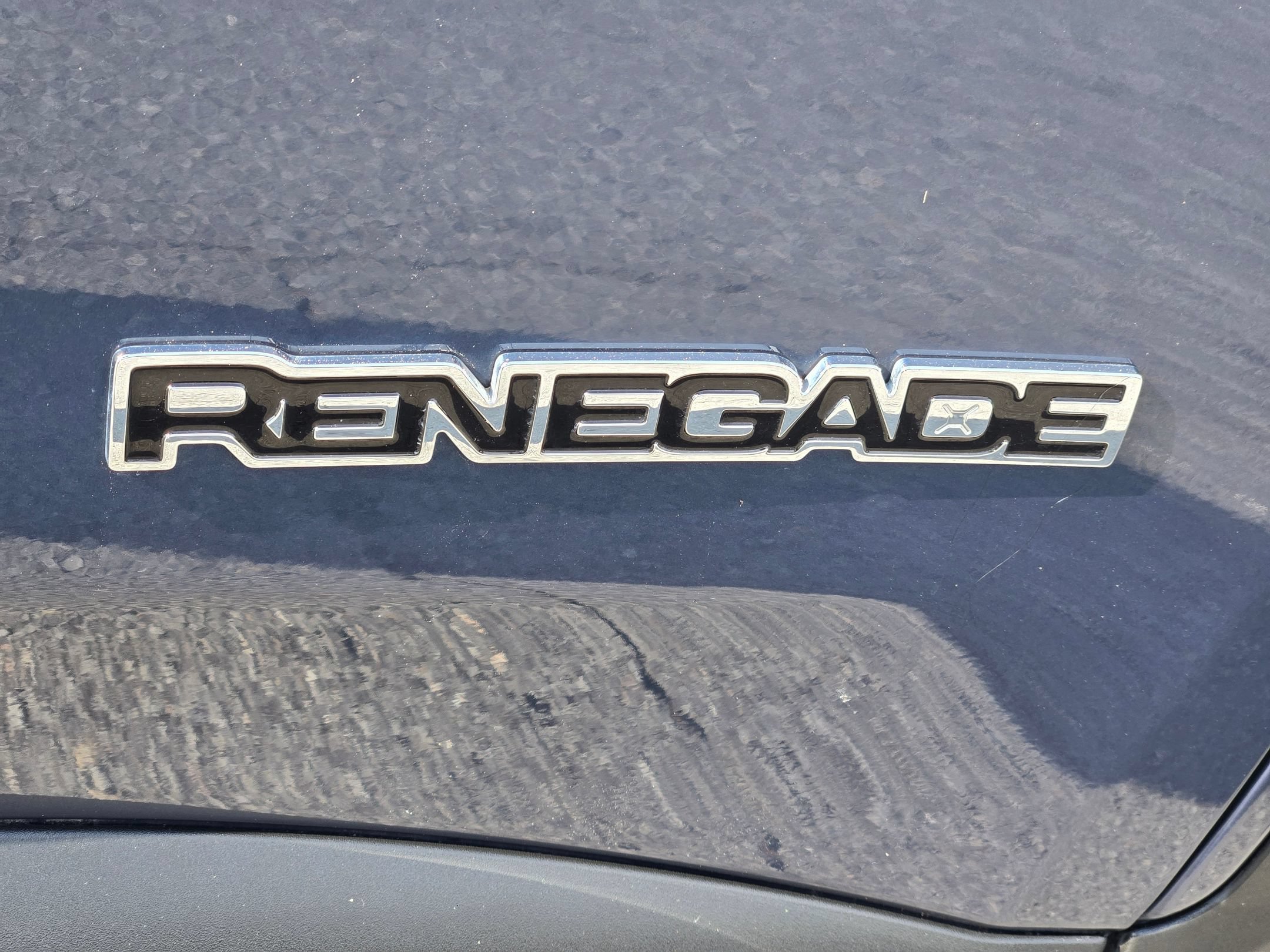 Used 2022 Jeep Renegade Latitude AWD/4WD image 37