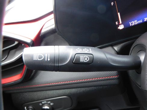 Used 2024 Chevrolet TrailBlazer RS w/ Convenience Package image 20