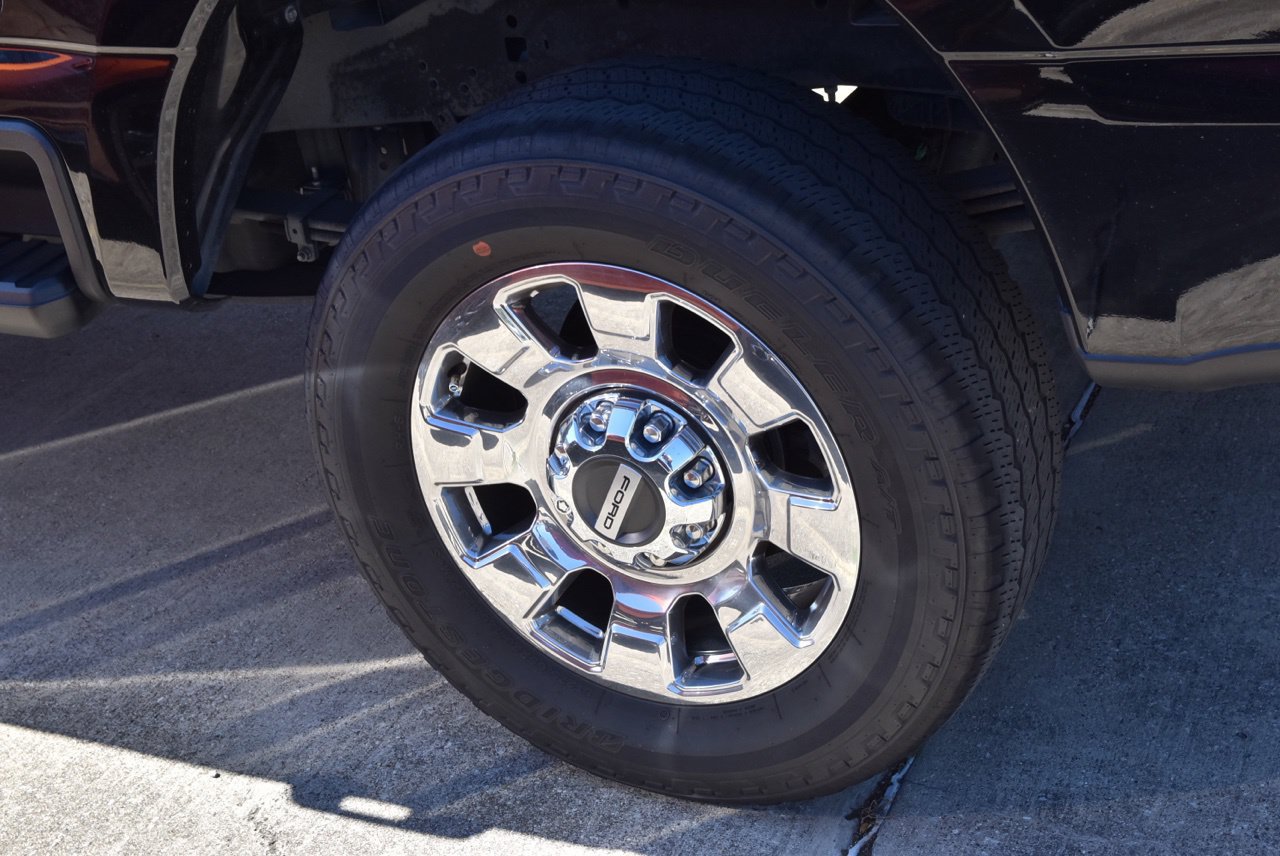 Certified 2024 Ford F250 Lariat w/ Lariat Ultimate Package AWD/4WD image 12